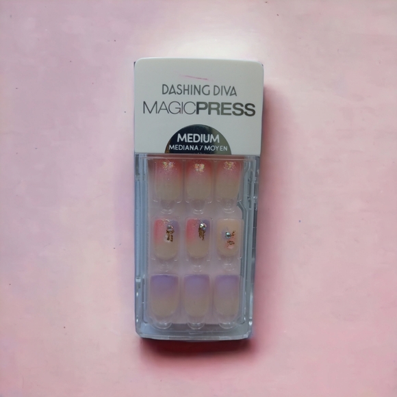 Dashing Diva Magic Press On  Nails Sandy Blush - Picture 1 of 5